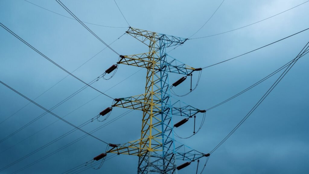 Instalaciones Eléctricas de Media y Baja Tensión Industrial 1 Servicios eléctricos industriales de mantenimiento integral para garantizar seguridad y eficiencia.