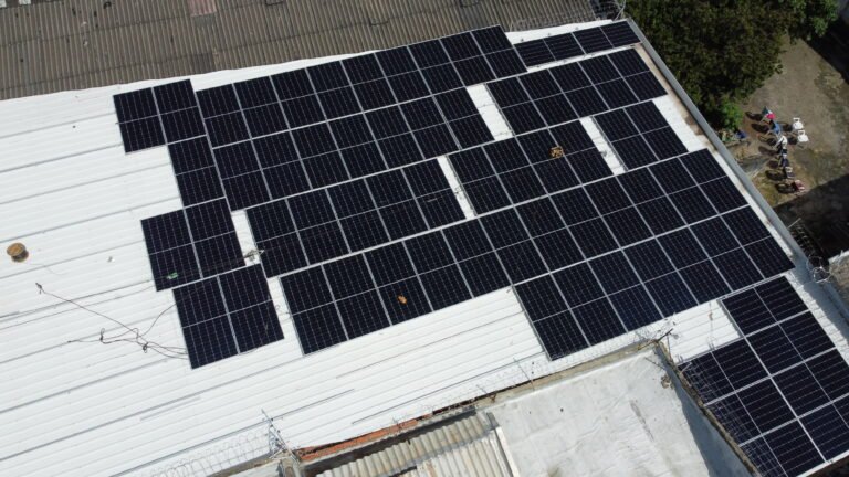 Fallas en Paneles Solares: Guía Técnica para Identificarlas y Prevenirlas