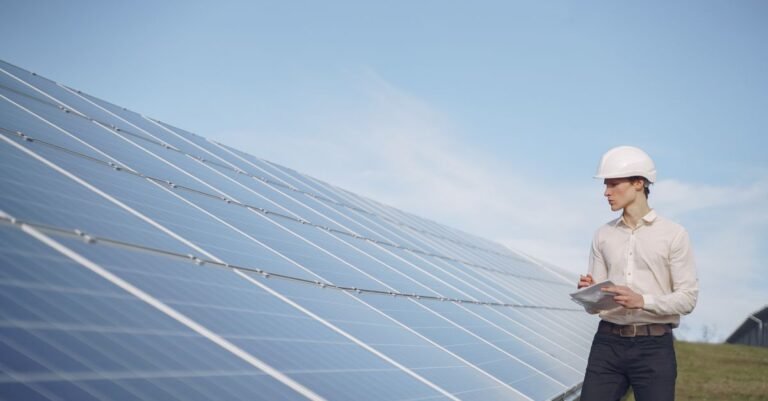 Vida Útil de Paneles Solares: Cuánto Duran y Cómo Maximizar su Rendimiento